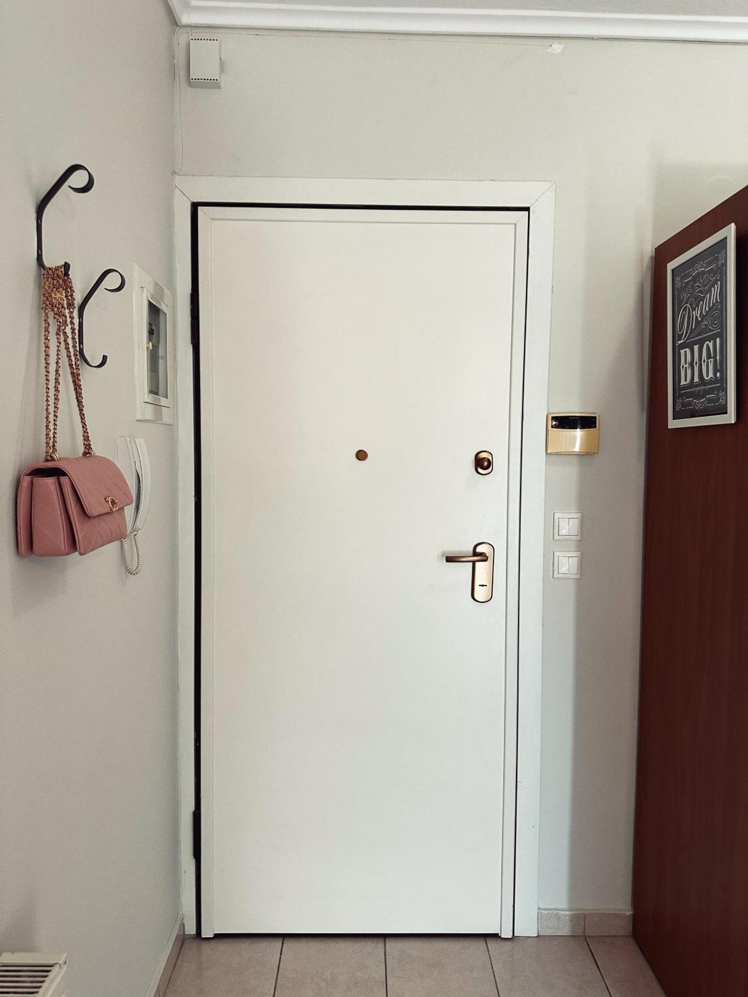 Homely Flat Near Airport Thessaloniki Exterior photo
